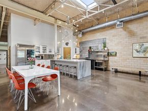 335 S Hall Street , Dallas Texas 75226