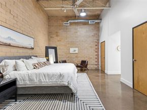 335 S Hall Street , Dallas Texas 75226