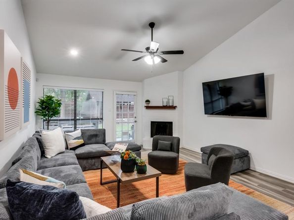 17920  Hillcrest Road , Dallas Texas 75252