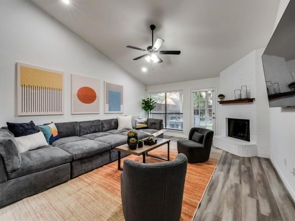 17920  Hillcrest Road , Dallas Texas 75252