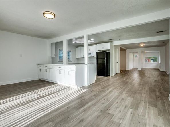 117  Heather Drive , Garland Texas 75042