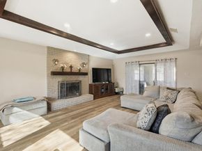 1105  Meadow Crest Lane , Mansfield Texas 76063