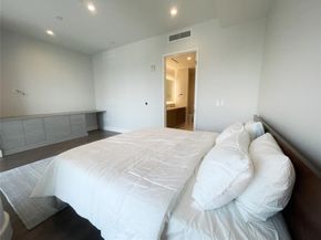 7901  WINDROSE Avenue   2203, Plano Texas 75024