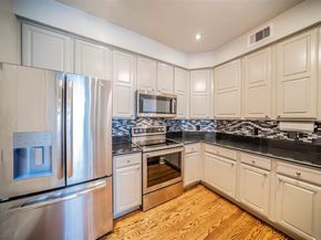 3333  Darcy Street  2209, Fort Worth Texas 76107