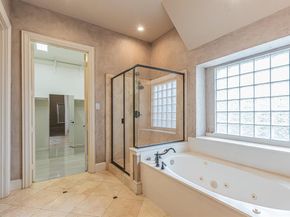 1018  Pedernales Trail , Irving Texas 75063