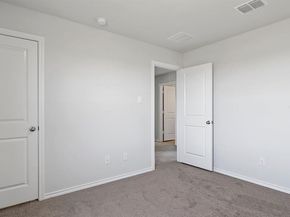 640  SHADED Grove , Denton Texas 76259