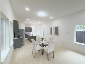 3119  Parvia Avenue , Dallas Texas 75212