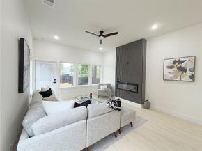 3119  Parvia Avenue , Dallas Texas 75212