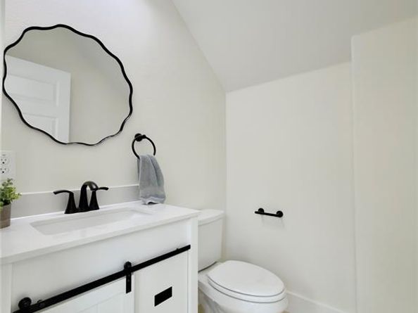 3119  Parvia Avenue , Dallas Texas 75212