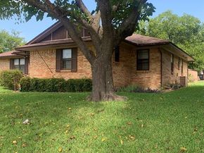 919  Magnolia Lane , Lancaster Texas 75146