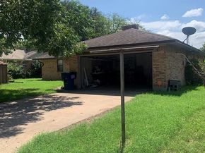 919  Magnolia Lane , Lancaster Texas 75146