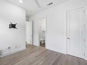 5711  Bryan Parkway  104, Dallas Texas 75206