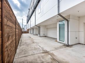 5711  Bryan Parkway  104, Dallas Texas 75206