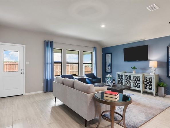 324  BLANCO Drive , Azle Texas 76020