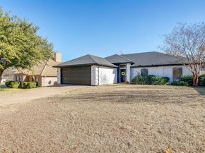 104  Sandlewood Lane , Burleson Texas 76028