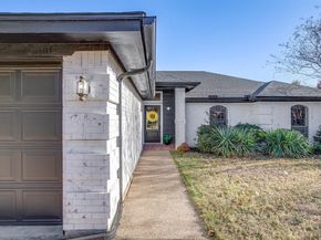 104  Sandlewood Lane , Burleson Texas 76028