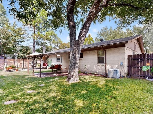 1509  Glenbrook Drive , Irving Texas 75061