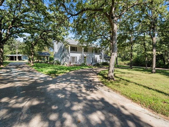 6522  Mark Drive , Burleson Texas 76028