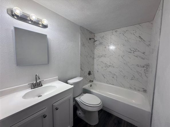 6933  Glenhurst Drive , North Richland Hills Texas 76182