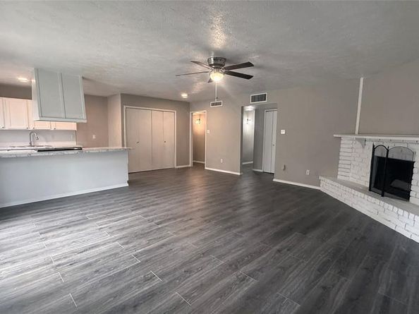 6933  Glenhurst Drive , North Richland Hills Texas 76182