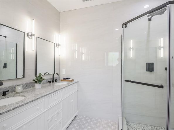 3708  Atlanta Street , Dallas Texas 75215