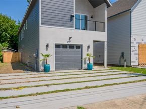 3708  Atlanta Street , Dallas Texas 75215