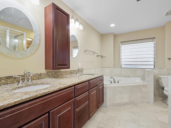 4420  Windward Circle , Dallas Texas 75287
