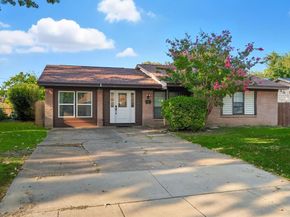 1023  Terry Way , Carrollton Texas 75006