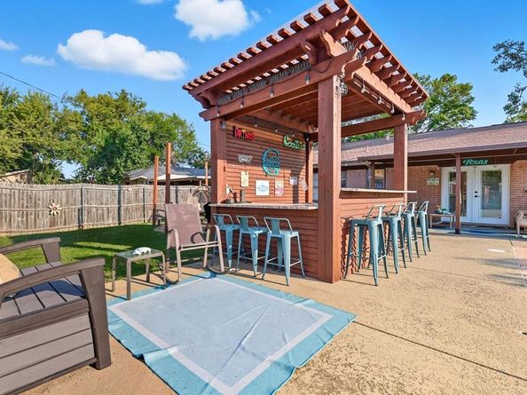 1023  Terry Way , Carrollton Texas 75006
