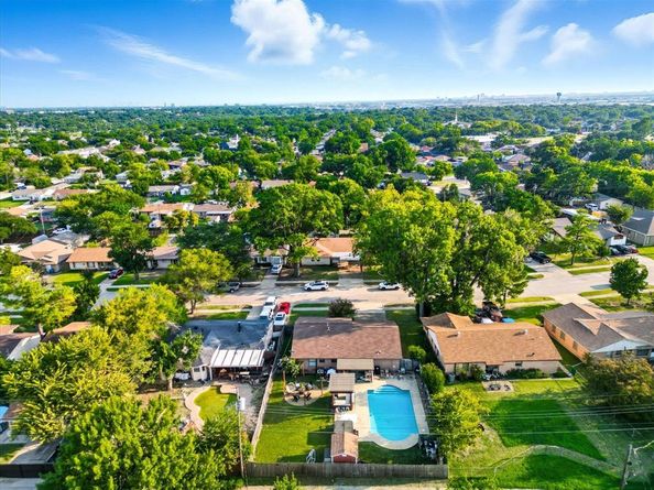 1023  Terry Way , Carrollton Texas 75006