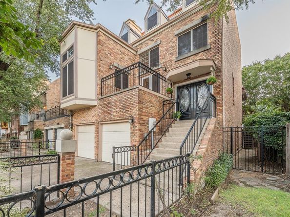923  Liberty Street , Dallas Texas 75204