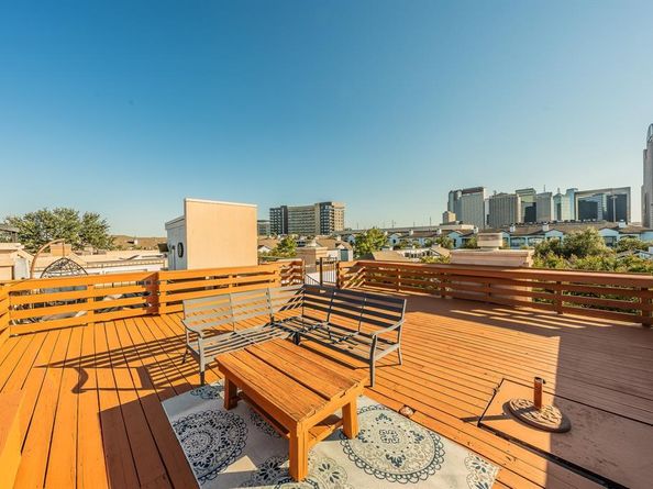 923  Liberty Street , Dallas Texas 75204