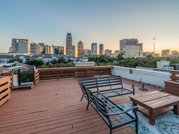 923  Liberty Street , Dallas Texas 75204