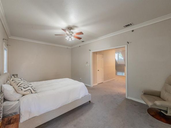 923  Liberty Street , Dallas Texas 75204