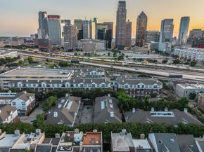 923  Liberty Street , Dallas Texas 75204