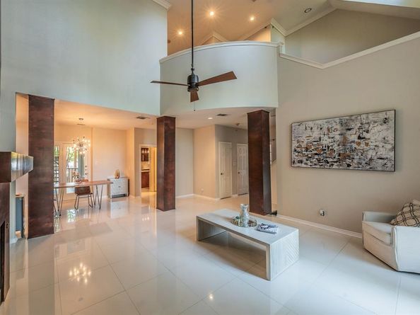 923  Liberty Street , Dallas Texas 75204