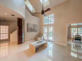 923  Liberty Street , Dallas Texas 75204