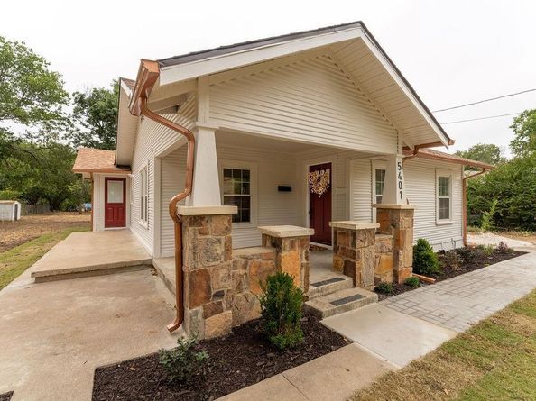 5401  Baylor Avenue , River Oaks Texas 76114
