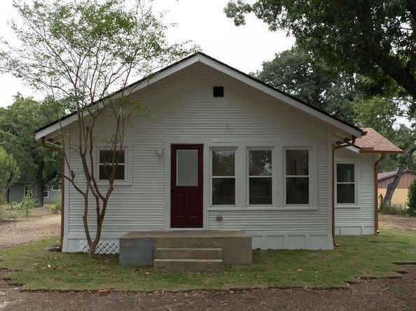 5401  Baylor Avenue , River Oaks Texas 76114