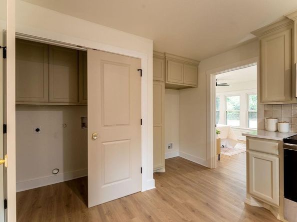 5401  Baylor Avenue , River Oaks Texas 76114