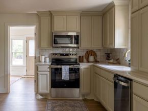 5401  Baylor Avenue , River Oaks Texas 76114