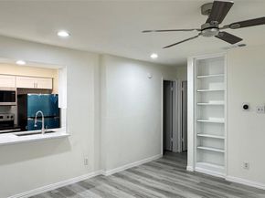 1907  Chasewood Circle  116, Arlington Texas 76011