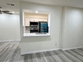 1907  Chasewood Circle  116, Arlington Texas 76011