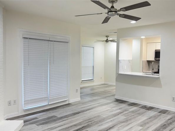 1907  Chasewood Circle  116, Arlington Texas 76011
