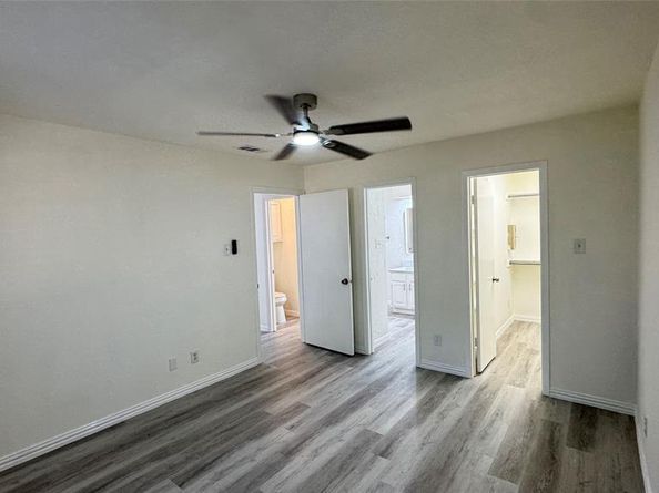1907  Chasewood Circle  116, Arlington Texas 76011