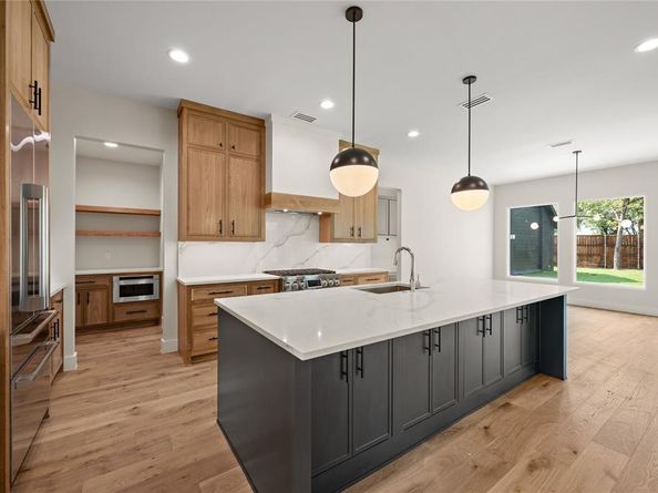 537  Sage Valley Drive , Richardson Texas 75080