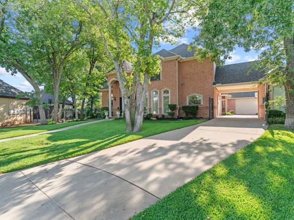 7208  Riverbrook Court , Arlington Texas 76001