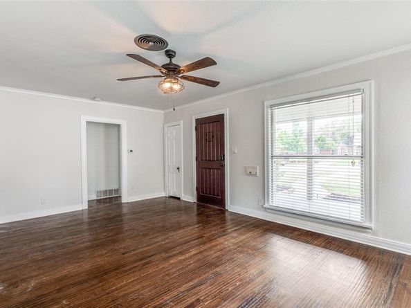 4208  Locke Avenue , Fort Worth Texas 76107