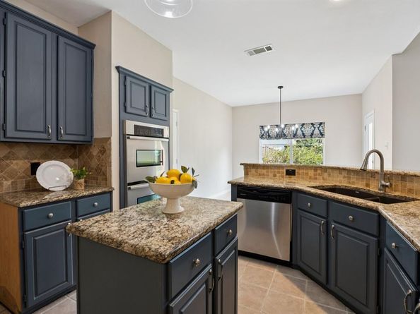 1230  Covina Court , Allen Texas 75013