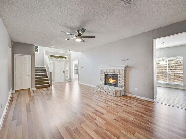 1409  High Crest Drive , Mansfield Texas 76063